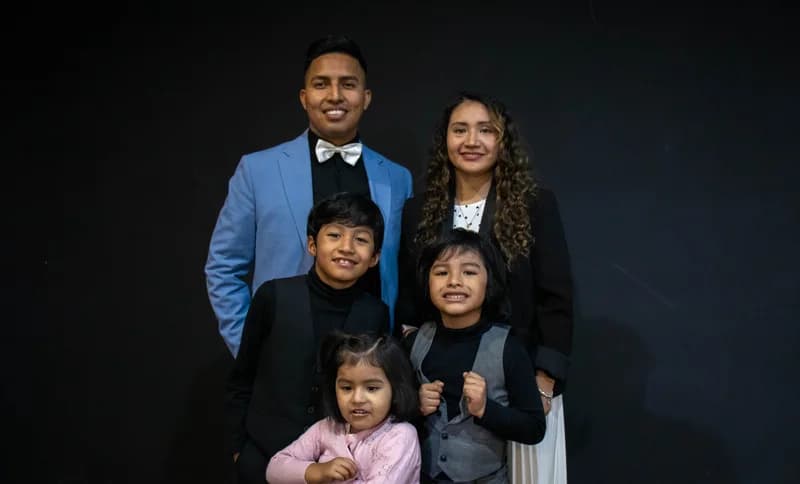 Pastores Jonathan Hidalgo y Rosy Espíritu - CFC Santander